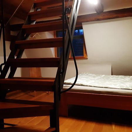 Ferienhaus An Der Hoeh' Zellingen Екстериор снимка